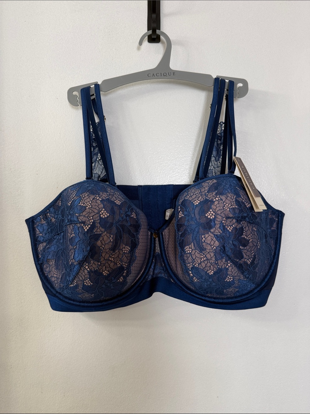 Cacique Navy Lace Multiway Underwire Bra— NWT- 42F